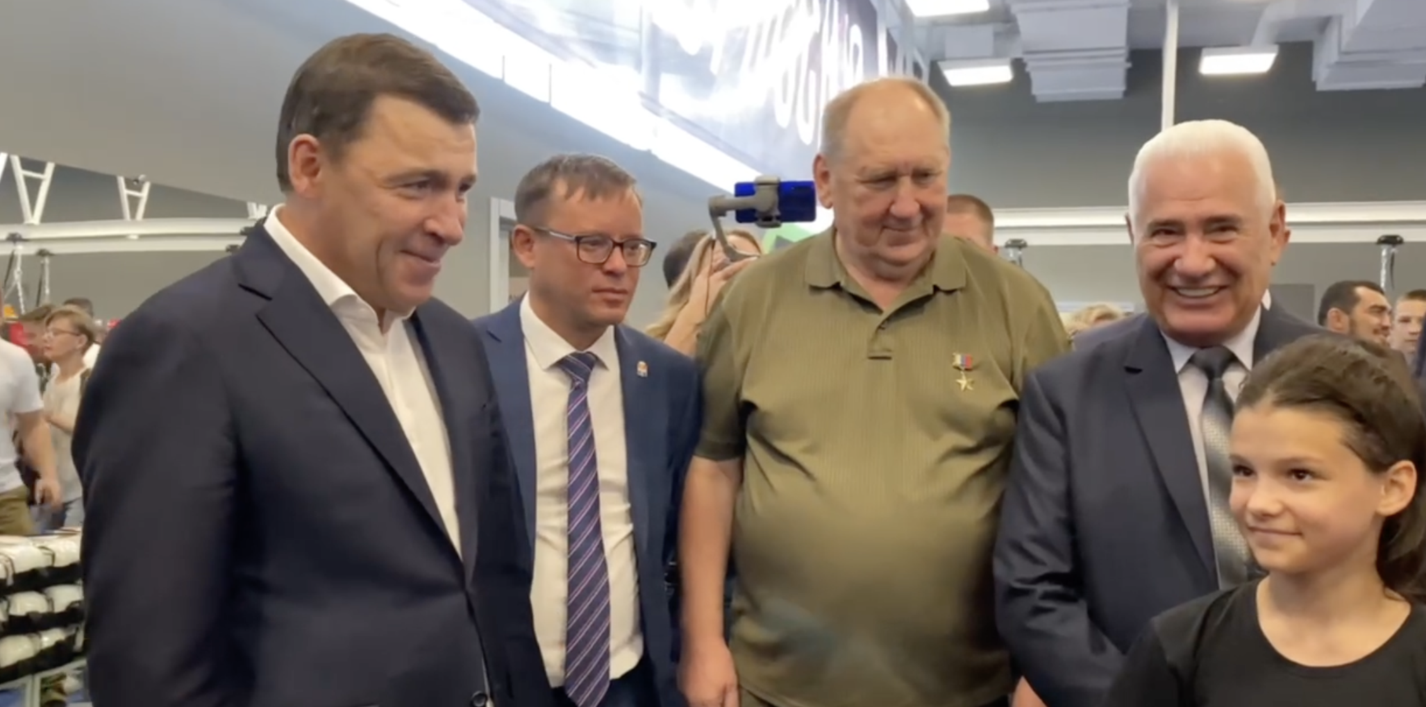 Евгений Куйвашев открыл в Каменске-Уральском Центр прогресса бокса «Витязь»