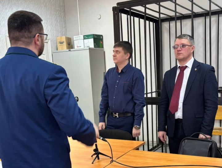 В Екатеринбурге прекращено дело о травмировании авиатехника самолётом  | На Урале суд прекратил дело о травмировании авиатехника самолётом 