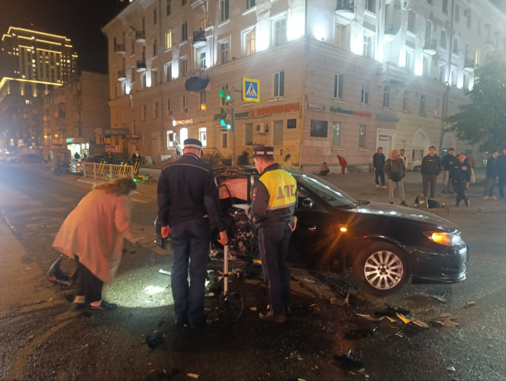 ДТП с гибелью мотоциклиста в Екатеринбурге устроила молодая девушка | 20-летняя девушка призналась в смертельном ДТП в Екатеринбурге ДТП с гибелью мотоциклиста в Екатеринбурге устроила молодая девушка | 20-летняя девушка призналась в смертельном ДТП в Екатеринбурге