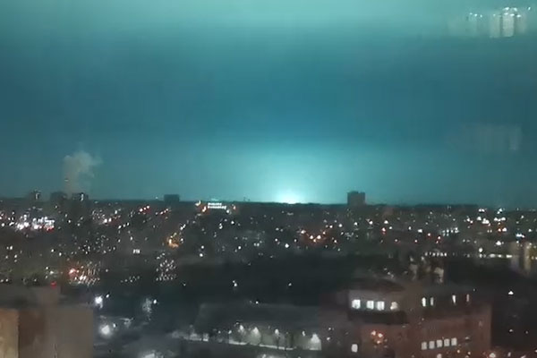 Необычное свечение над Челябинском: что произошло и почему пропал свет в нескольких районах города?