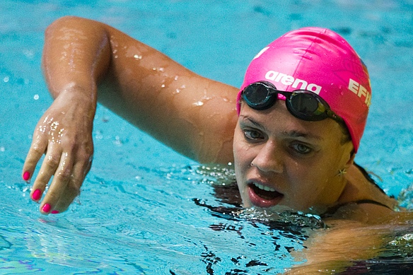 Россиянка установила мировой рекорд на ЧМ по плаванию