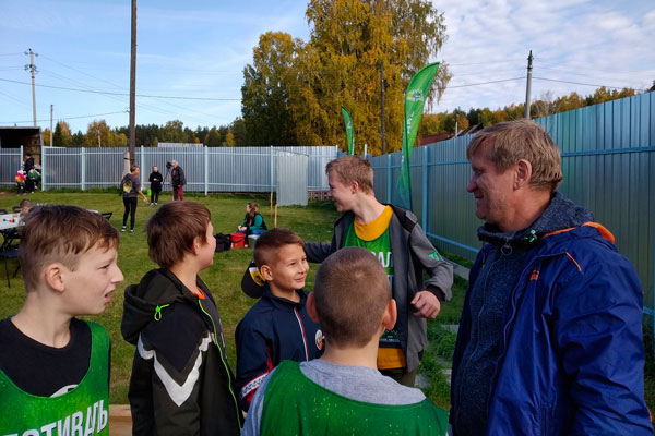 Звезда «Уральских пельменей» Андрей Рожков приедет на «Ферму» под Екатеринбургом ради детей-сирот Звезда «Уральских пельменей» Андрей Рожков приедет на «Ферму» под Екатеринбургом ради детей-сирот