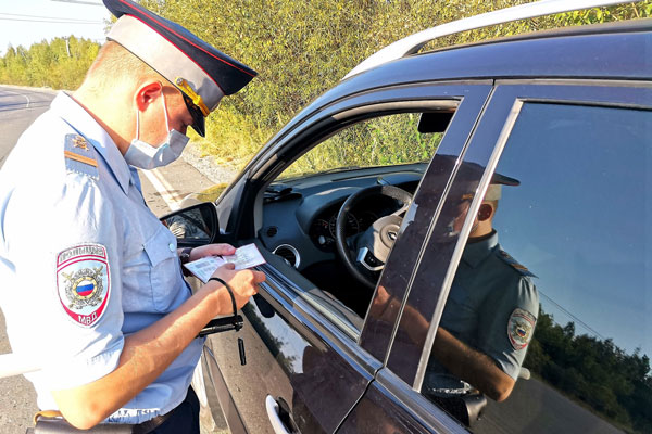 В Свердловской области сотрудники ГИБДД за три дня пресекли более 400 грубых нарушений ПДД